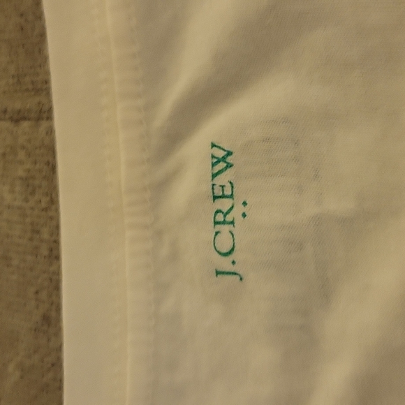 NWT J.Crew fun vacay tee. Sizes Large and Medium. Vacation Crew in faded green - Picture 12 of 14